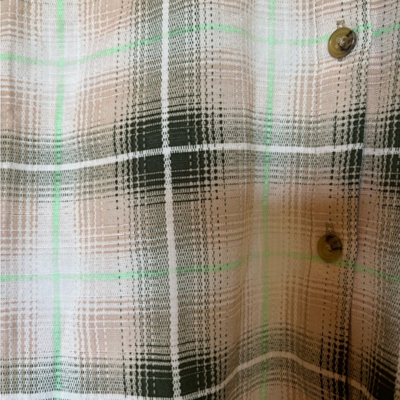 NWT BP Medium Women’s Cropped Long Sleeve Button Down Green/Ivory Plaid - Picture 8 of 10